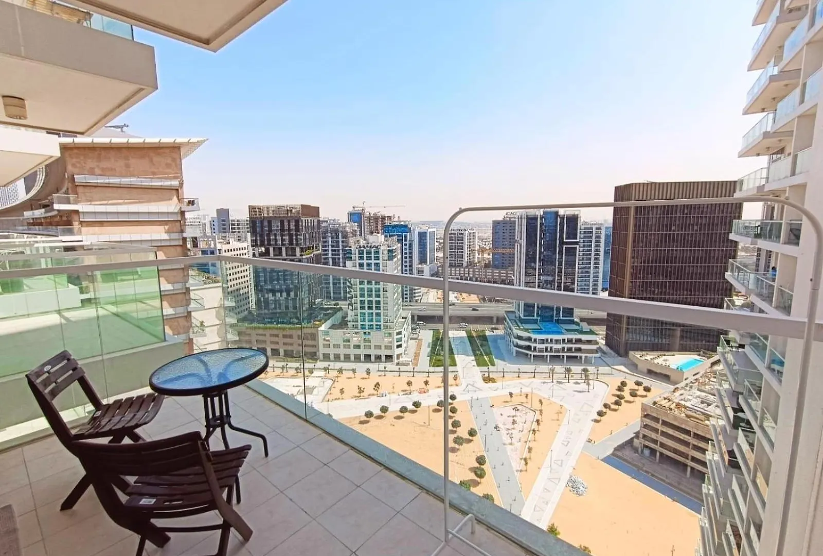 Modern High-Rise Studio In The Heart Of Business Bay Dubai
