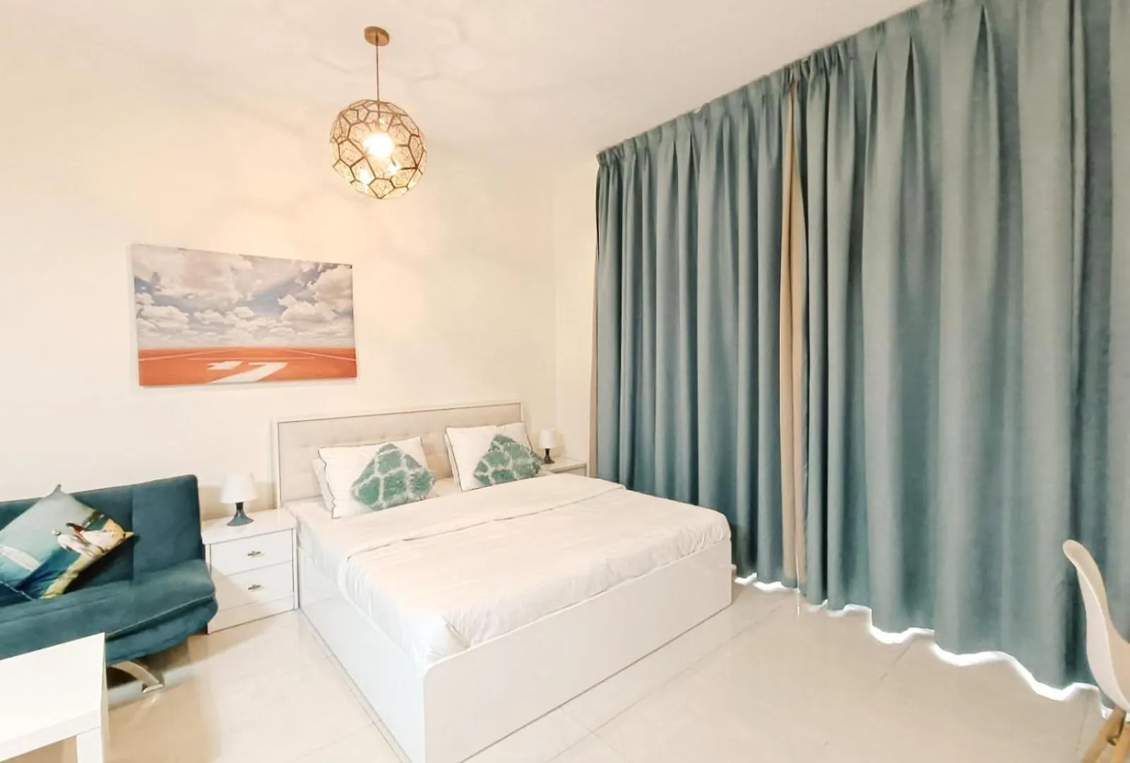 Modern High-Rise Studio In The Heart Of Business Bay Dubai United Arab Emirates