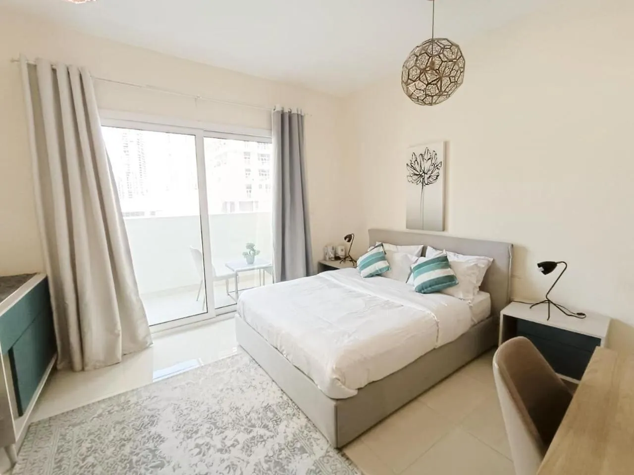 Modern High-Rise Studio In The Heart Of Business Bay Dubai 0*,