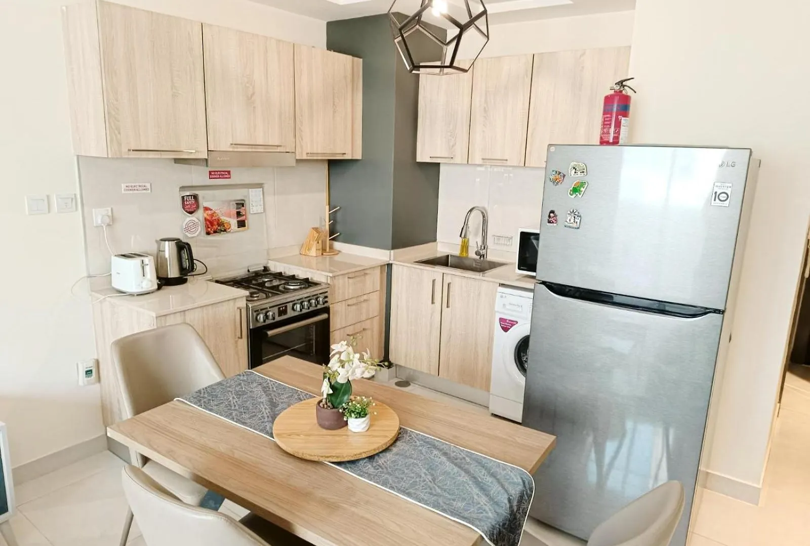 Modern High-Rise Studio In The Heart Of Business Bay Dubai