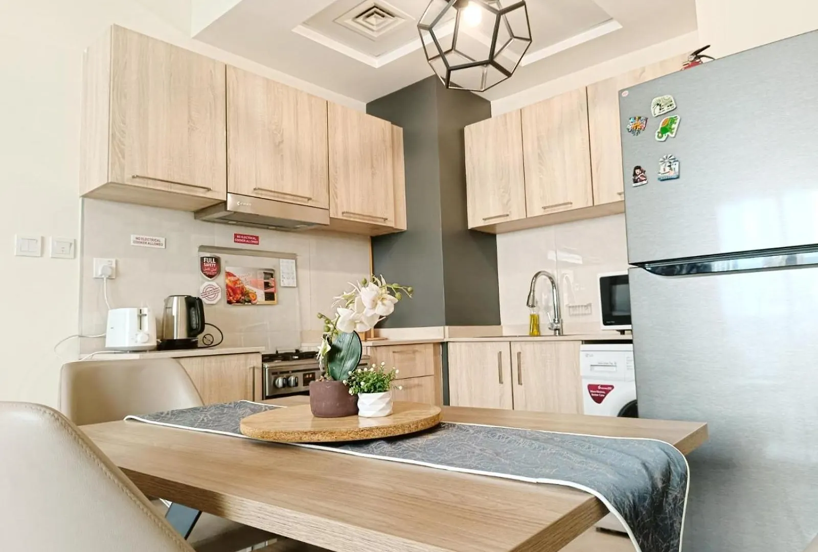 Modern High-Rise Studio In The Heart Of Business Bay Dubai